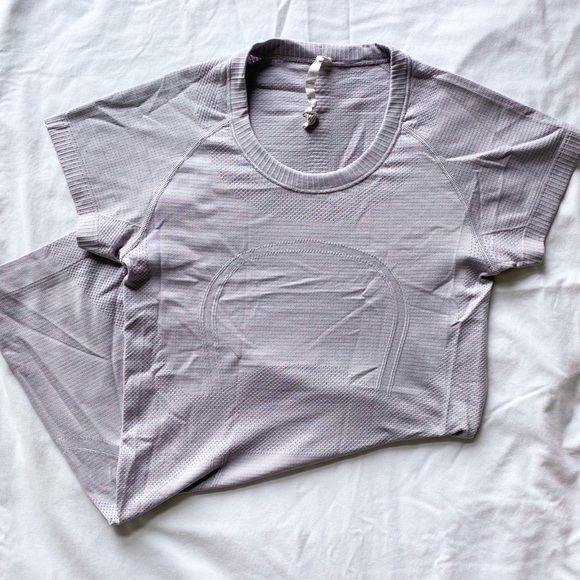 lululemon athletica Tops - Lululemon Swiftly Tech Short Sleeve